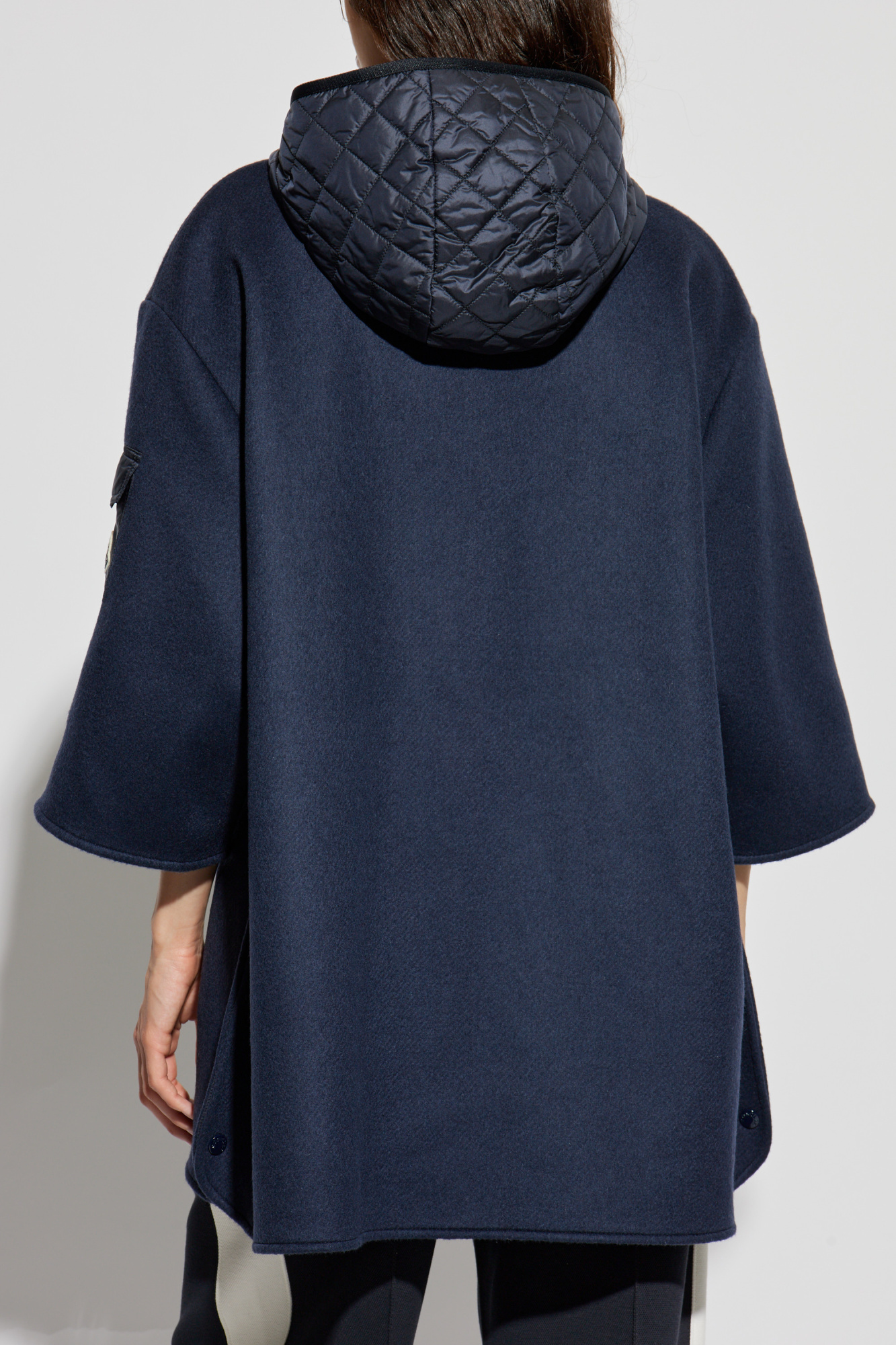 【MONCLER】HOODED WOOL CAPE●K20933G00002M7148P77 Dark Blue Wool Hooded Zip-Up Cape - Capes for Women | Moncler IT